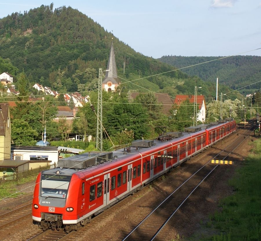 S-Bahn in der Pfalz